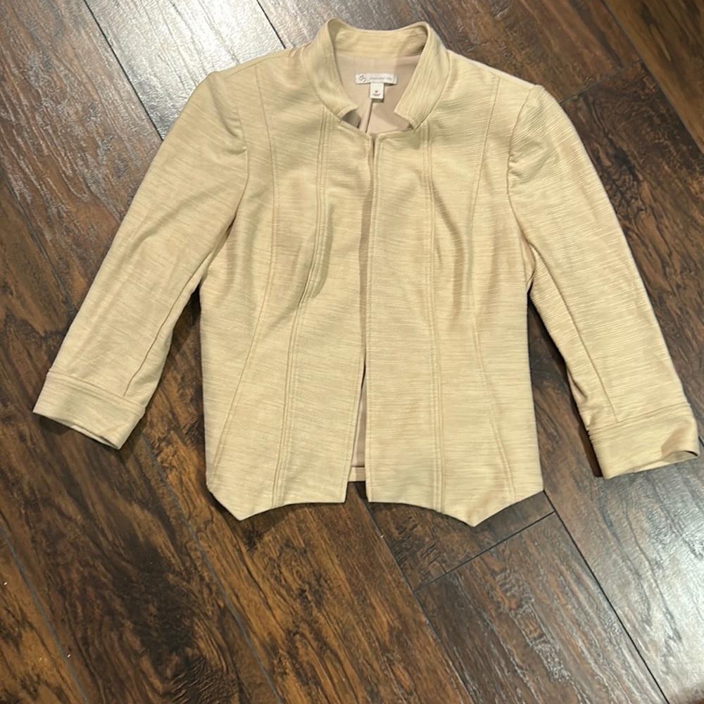 Dress barn tan blazer size M